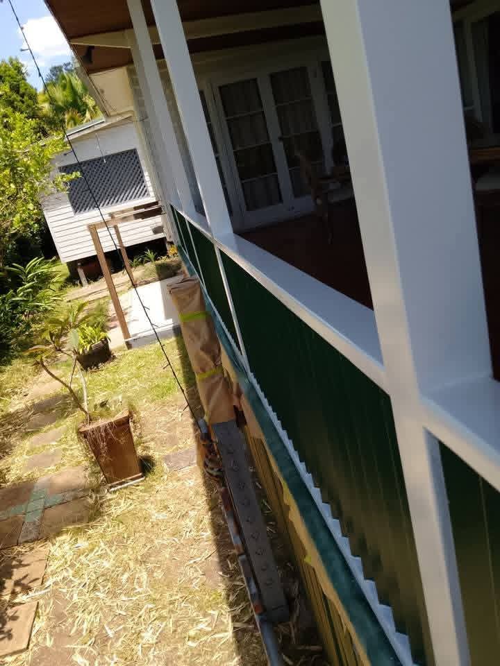 Pressure washing timber decking and masonry in Northern Rivers property